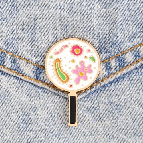 XCMRYSP Cute Plankton Badge Brooch Magnifier Pink Microbe Metal Enamel Lapel Pin Backpack Clothes Fashion Jewelry Gift for Men