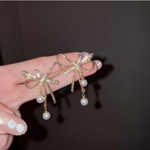 Elegant Pearls Pendant Shining Rhinestone Bowknot Stud Earrings For Women Minimalist Piercing Earring Wedding Party Jewelry