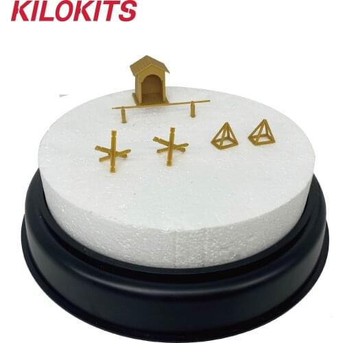 1/72 Scale Landscape Base Dia.20cm with Guard Shack and Anti-Tank Obstacles