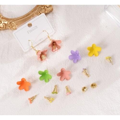 2020 Summer style 50pcs/lot Rubber paint cartoon flowers shape alloy floating locket charms diy jewelry earring accessory