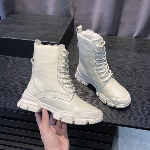 Winter boots 2020 autumn and winter fur inside lace up snow boots rounf toe flat warm comfortable short boots