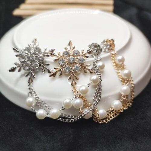 High-end ladies temperament wild big brooch pearl rhinestone snowflake dress brooch pin jewelry Christmas best gift for women