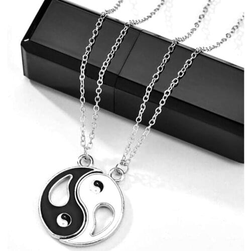 2 Pcs Couple Necklace Lovers Heart Break Pendant Moon Sun I Love You Charm Necklaces Women Engagement Valentines Day Jewelry