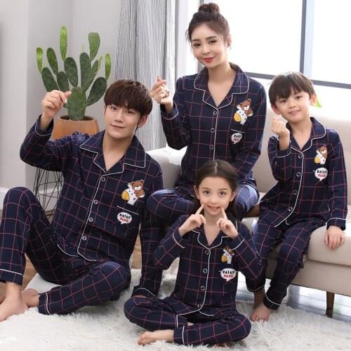 Family Matching Christmas Pajamas Sets Clothes Mama Bear Baby Bear Pyjamas Winter Cotton Mother Daughter Pajamas Sleepwear Suit
