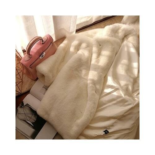 New 2022 Style High-end Fashion Women Faux Fur Coat S7788