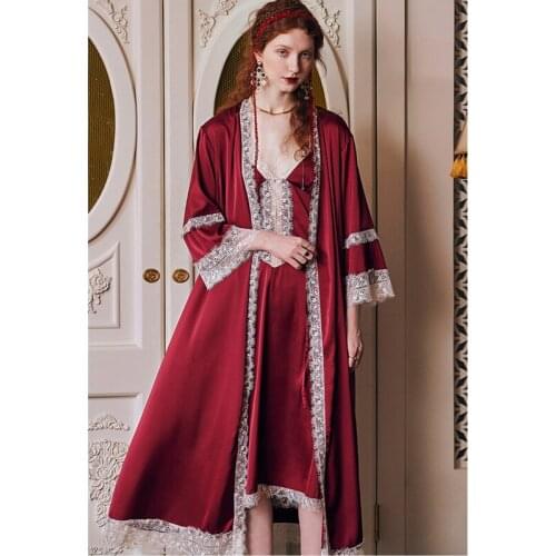 2 Pieces Night Gown Bride Sleepwear Long Robes Silk Lace Appliqued Custom Made Long Sleeves Women Gorgeous Sleepwear Dresses