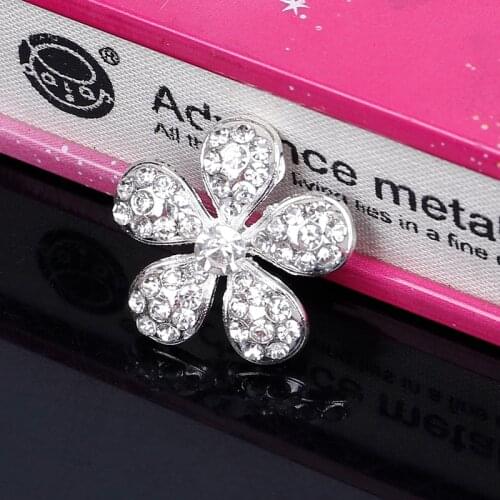 2017New 100Pcs Cherry Flower Rhinestone Buttons for Embellishment button DIY hair accessories or phone case decoration LP33