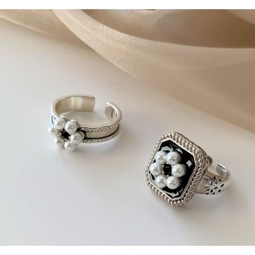 Korean Fashion Imitation Pearl Ring for Women Girl Jewelry Vintage Retro Open Adjustable Enamel Flower Square Geometric Ring