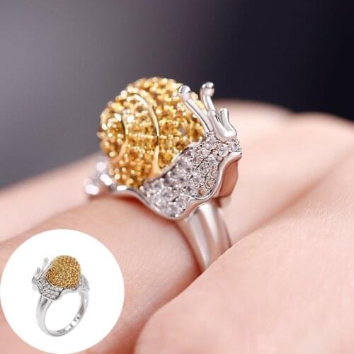 Lovely Full Crystal Snail Ring Charms Wedding Jewelry Golden Silver Color Shiny Bling Micro Pave CZ Rhinestone Rings