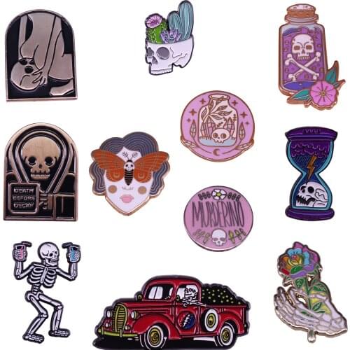 High Quality Copper Skull Enamel Pin Brooches Punk Black Neo Gothic Skull Collection Coffee Band Enthusiast Badge Gift for Women