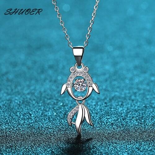 Classic 0.5 Carat Brilliant Cut Pass Diamond Tester D Color Moissanite Carp Pendant Necklace 925 Silver Cute Fish Shape Chain