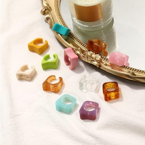 GuanLong Chic Korea Acrylic Elegant Rings for Women Minimalist Resin Finger Ring For Teen Girls Multicolor Vintage Accessories