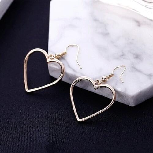 Heart-shaped pendant Dangle earrings heart earrings minimalist fashion earrings girl accessories earrings for women jewelry