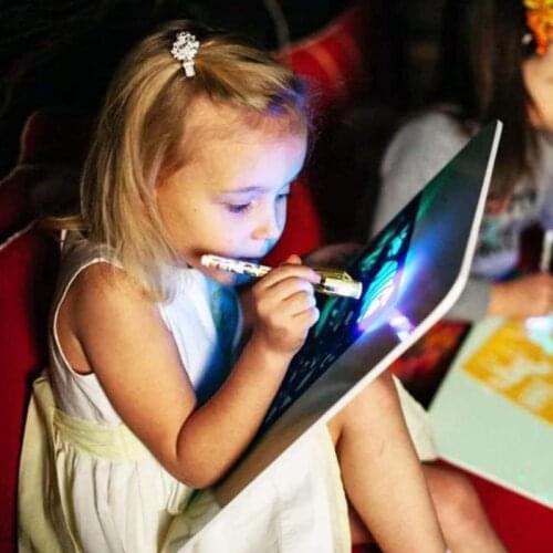3D Fluorescent Drawing Board Double Pen English Version Board Fun And Luminous Writing Board Developing Children Toys F4O1