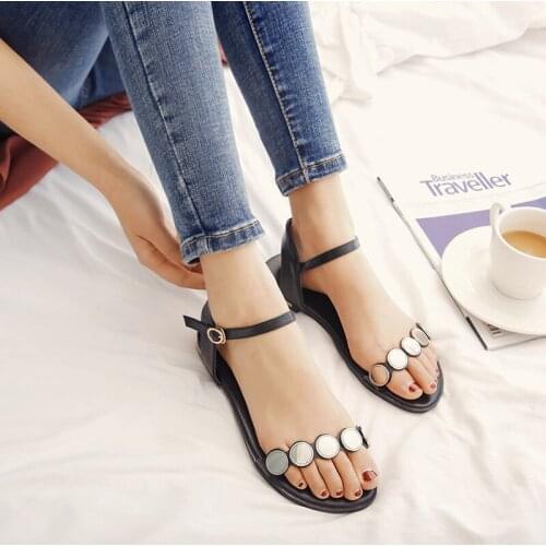 Lloprost ke 2020 hot fashion flat shoes lady sandals genuine leather shoes buckle Metal decoration summer casual sandals woman