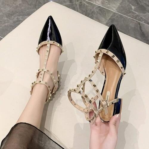 Womens sandals 2021 new Baotou word buckle thick heel pointed rivet high heels fashion all-match female sandals
