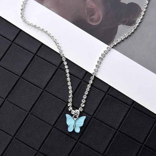 Fashion Zircon Butterfly Necklaces for Women Color Alloy Butterfly Pendant Necklace Choker Collarbone Chains Jewelry Accessories