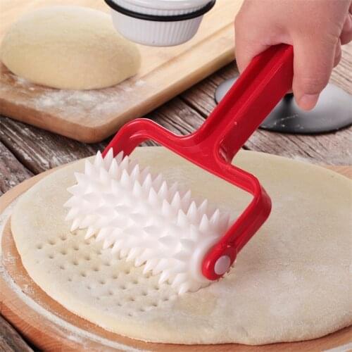 Stainless Steel Wheel Pizza Bread Needle Punchers Roller Pie Pastry Dough Pitter Durable Wooden Handle bakeware pizza scissors