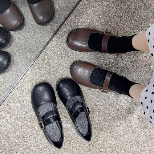 Womens shoes fashion vulcanized shoes spring and autumn Lolita buckle shoes leather shallow flat shoes girls shoes single shoes