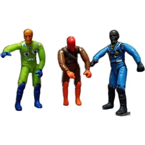 Bandai 3.75 Inch Soldier Skull Model Articulated Doll Hand Office Toy Candy Food Movable Joints Action Figures Toys