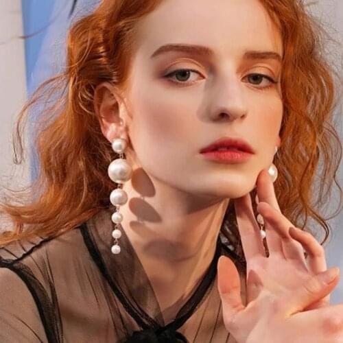 Wholesale JUJIA New Arrival Statement Wedding Fashion Simulated Pearl Earrings For Women Long Dangle Drop Earrings