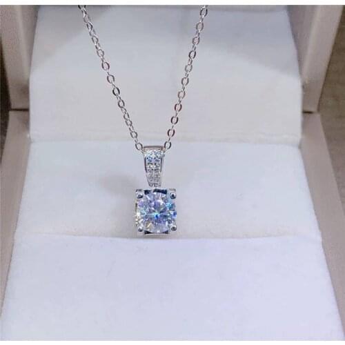 Geoki Passed Diamond Test Excellent Moissanite Pendants Necklace Women 925 Sterling Silver Perfect Cut Treasure Gems Necklaces