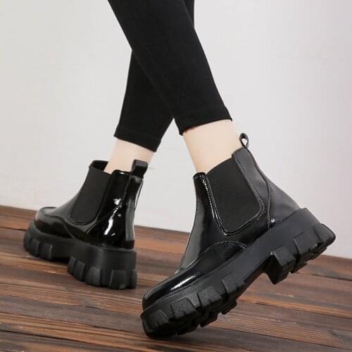 British Style Hot-Selling Solid Color Patent Leather Thick-Soled Ladies Martin Boots Spring And Autumn Trend Short Single Boots