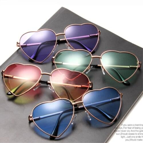 2020 Vintage Heart Sunglasses Women Brand Designer Candy Color Gradient Sun Glasses Outdoor Goggles Party Accessories