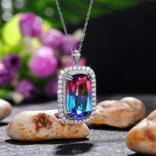 Huitan Jewelry Pendants