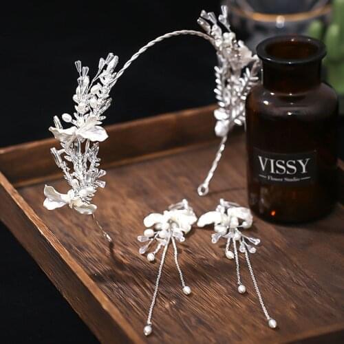 New street prop shooting headwear handmade alloy leaf headband headband earrings set hair accessories LXH
