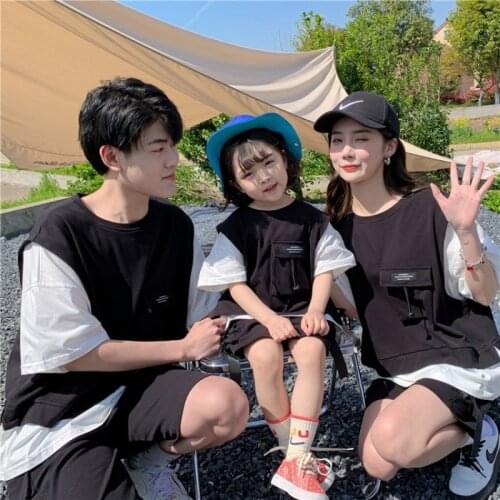 Family Matching Outfits 2021 Summer 2PCS T-shirts + Shorts Family Clothing Sets 2021 Korean Sports Short Sleeve Black T-Shirt