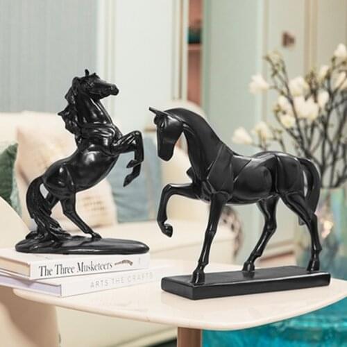 European Resin Horse Statue Decoration Living Room Office Ornament Animal Figure Home Accessories Sculpture Modern Art