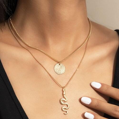 Retro Simple Snake Shape Pendant Necklace Womens Boho Multi-layer Fashion Creative Hemp Noodle Charm Necklaces Girl Jewelry