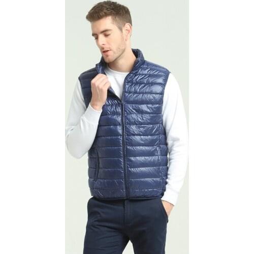 2020 Autumn Winter New Men Light Down Vest Fashion Slim Casuals Duck Feather Vest Coat Jacket Brand Clothing