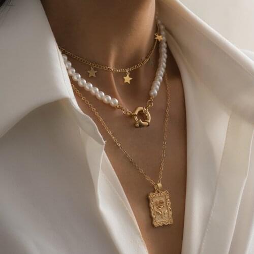 New Vintage Imitation Pearl Flower Pendant Necklace Women Summer Star Heart Chain Choker Necklace Bohemian Punk Jewelry 2021
