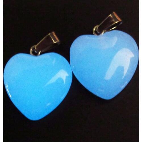 6pcs Beautiful Breen Glow In Dark Full Moon Luminous Heart Pendant Bead 20x20mm