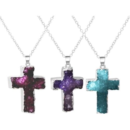 Healing Crystal Stone Heart Pendant Necklace Cross Necklaces Reiki Unpolished Raw Quartz Jewelry for Women 1pcs