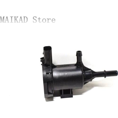 Fuel Purge Valve for Mercedes-Benz W246 B160 B180 B200 B220 B250 A0004760600