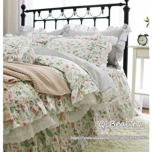 Hot Korean style small rustic fresh floral lace cotton bedding four-piece quilt cover print bedding set lace ruffle duvet cove