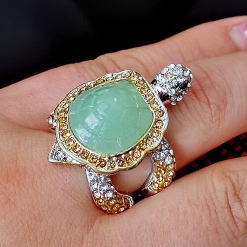 Luxury Green Jade Turtle Rings For Women Men Fashion Crystal Wedding Ring Male Female Vintage Gold Silver Color Engagement Rings