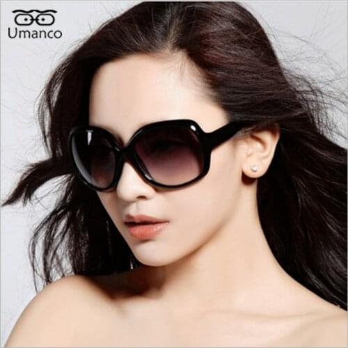 Umanco Square Sunglasses for Women White Black Plastic Wraped Frame Gradient Eyeglasses Fashion Simple Design UV400 Eyewear