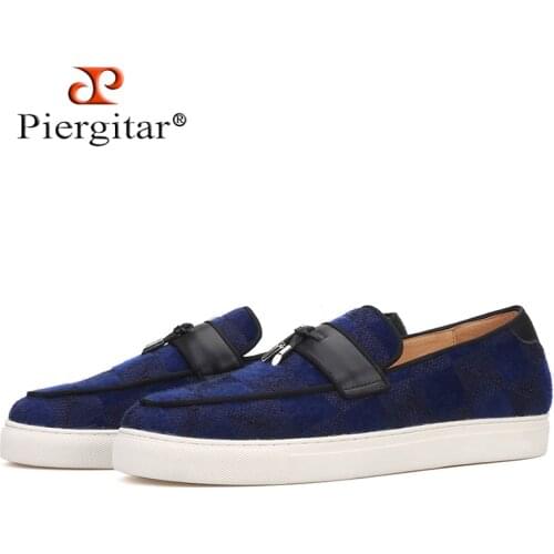 Piergitar 2019 Navy colors Velvet Men sneakers with tassel designs Handcrafted Sporty style men loafers white rubber outsole
