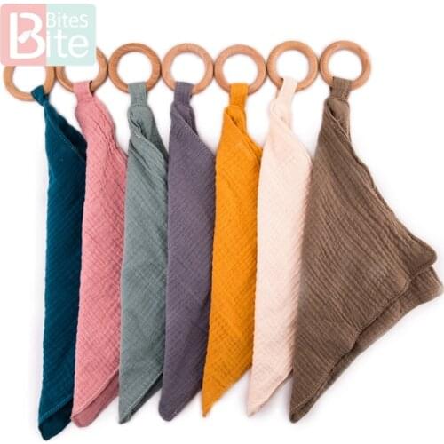 Bite Bites 1PC Wooden Teether Bunny Ear Wooden Rings Baby Bib Cotton Towel For DIY Bracelet Pendant Nursing Newborn Baby Product