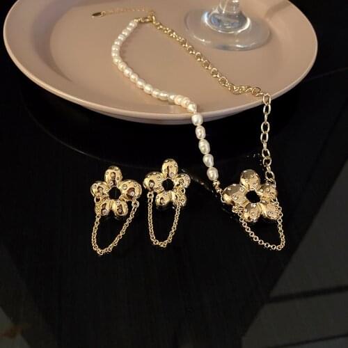 Origin Summer French Vintage Flower Dangle Earring for Women Girls Gold Color Metallic Hollow Earring Jewelry Pendientes