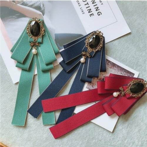 Korean Cloth Art Bow Tie Brooch Ribbon Bowknot Pearl Neck Tie Cravat Suit Fashion Jewelry Gifts for Women and Men Accessories