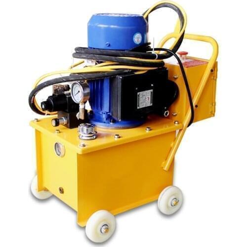 Automatic High sensitivity hydraulic riveting machine