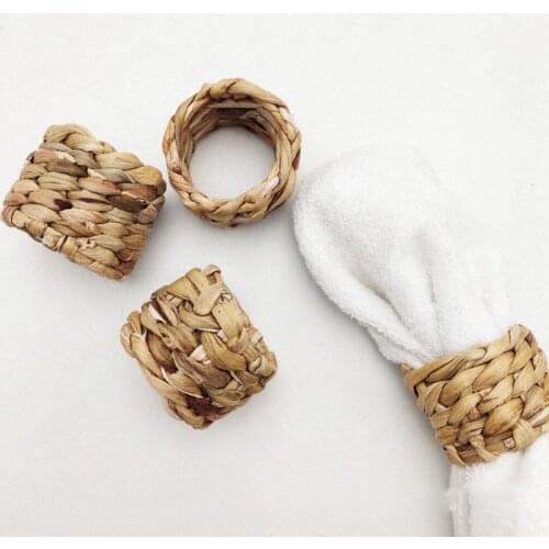 Natural Material Straw Corn Husk Napkin Holder Water Hyacinth Grass Napkin Buckle Napkin Ring Wedding Table Napkins Decoration