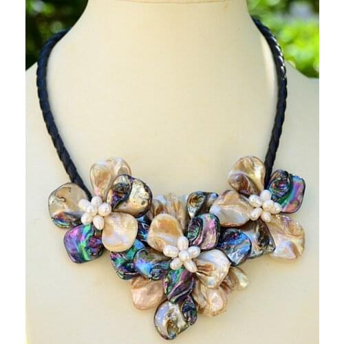 WOW! freshwater pearl black /WHITE shell flower necklace 18inch nature FPPJ