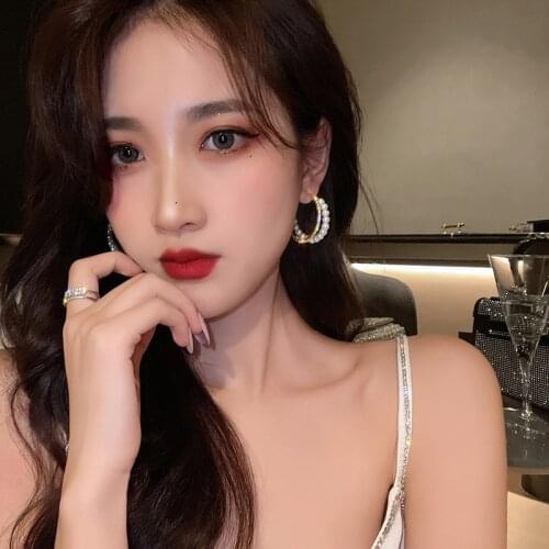 Korean Imitation Pearls Big Round Hoop Earrings Nightclub Circle Minimalist Earrings for Women Wedding Party Fashion Jewelry New