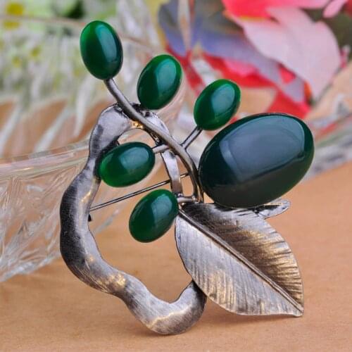 Blucome Vintage Leaf Grape Rack Shape Big Brooch Antique Silver Color Alloy Women Scarf Buckle Hat Bag Pins Sweater Accessories